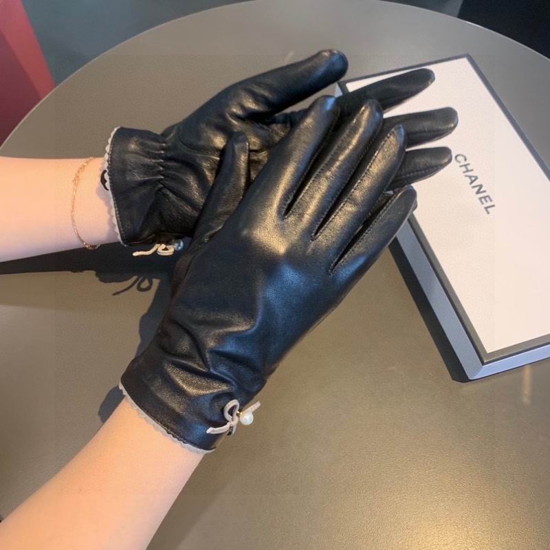 Chanel gloves hm213